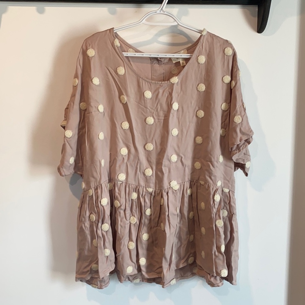 NWT Perch by Blu•Pepper textured dot button back peplum top